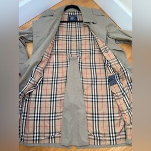 Burberry Kensington style, Vintage Trench Coat, size large - XL